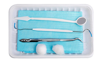El examen dental de los instrumentos orales fija el estéril disponible médico