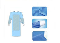 El cirujano Disposable Surgical Gown, aislamiento plástico azul del laboratorio viste el material de los PP PE