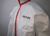 La protección completa de Coronavirus médica friega los trajes respirables con el logotipo de encargo