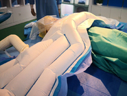 Manta de calentamiento para la parte superior del cuerpo Sistema de control de calentamiento de la UCI Tejido SMS quirúrgico Unidad de aire libre color blanco tamaño medio cuerpo