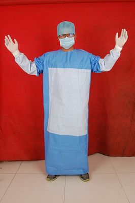 Vestido quirúrgico reforzado no tejido desechable estéril