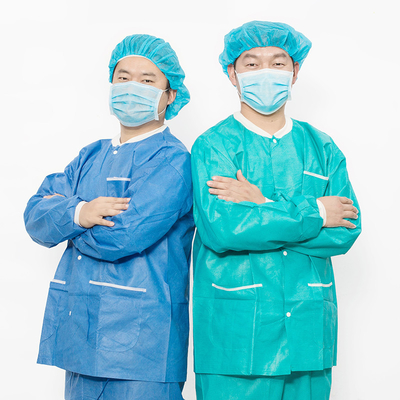 Disponible no tejido de lavado de ropa de ropa de camiseta y pantalones para el hospital de la enfermera traje médico de dos piezas conjunto de camiseta y pantalones